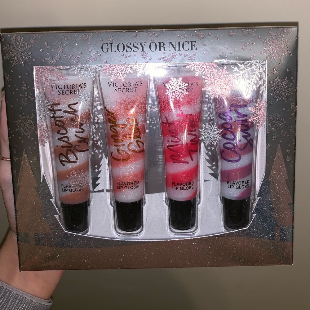 Victoria Secret Glossy Or Nice Lip Gloss Set